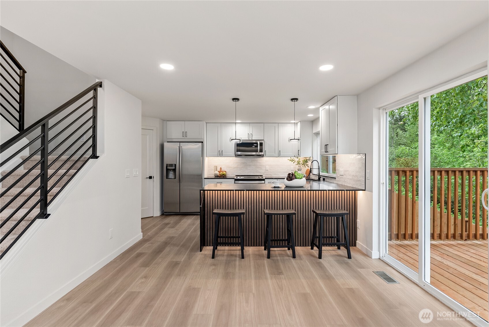 6118 Cushman Avenue