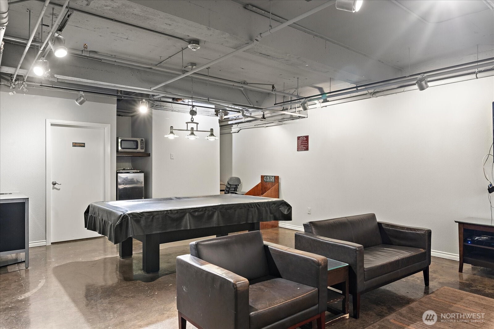 1400 Hubbell Place Unit: 512