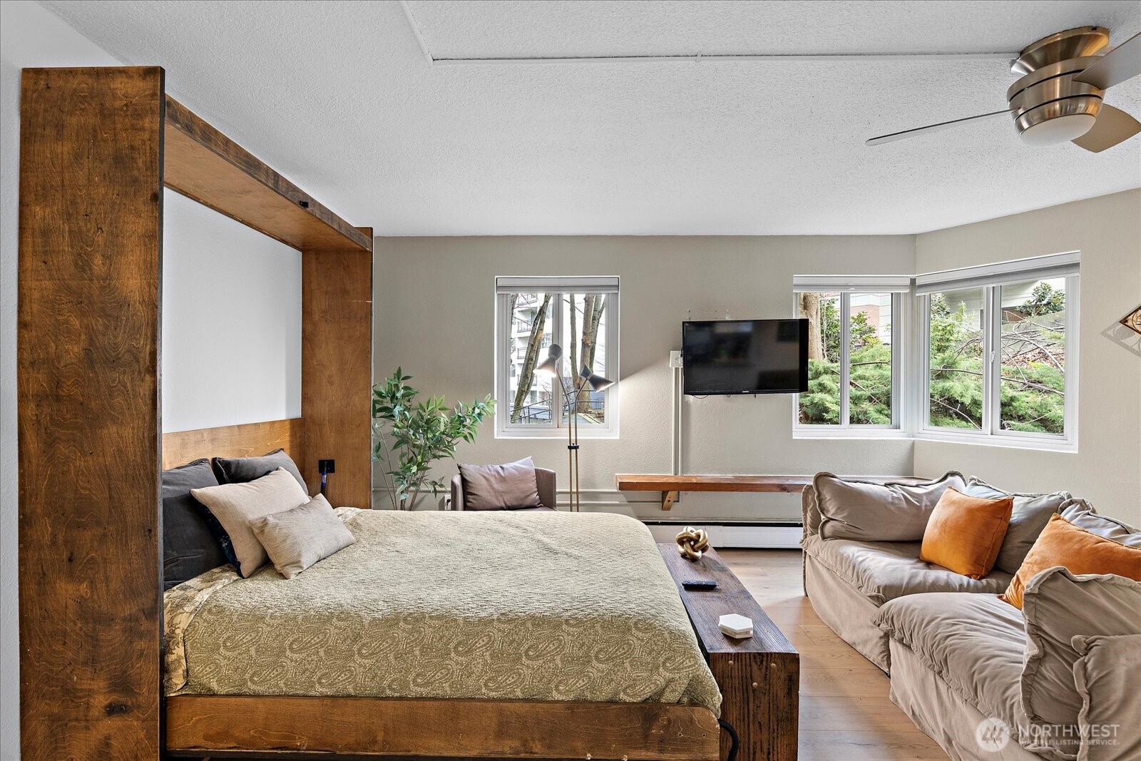1400 Hubbell Place Unit: 512
