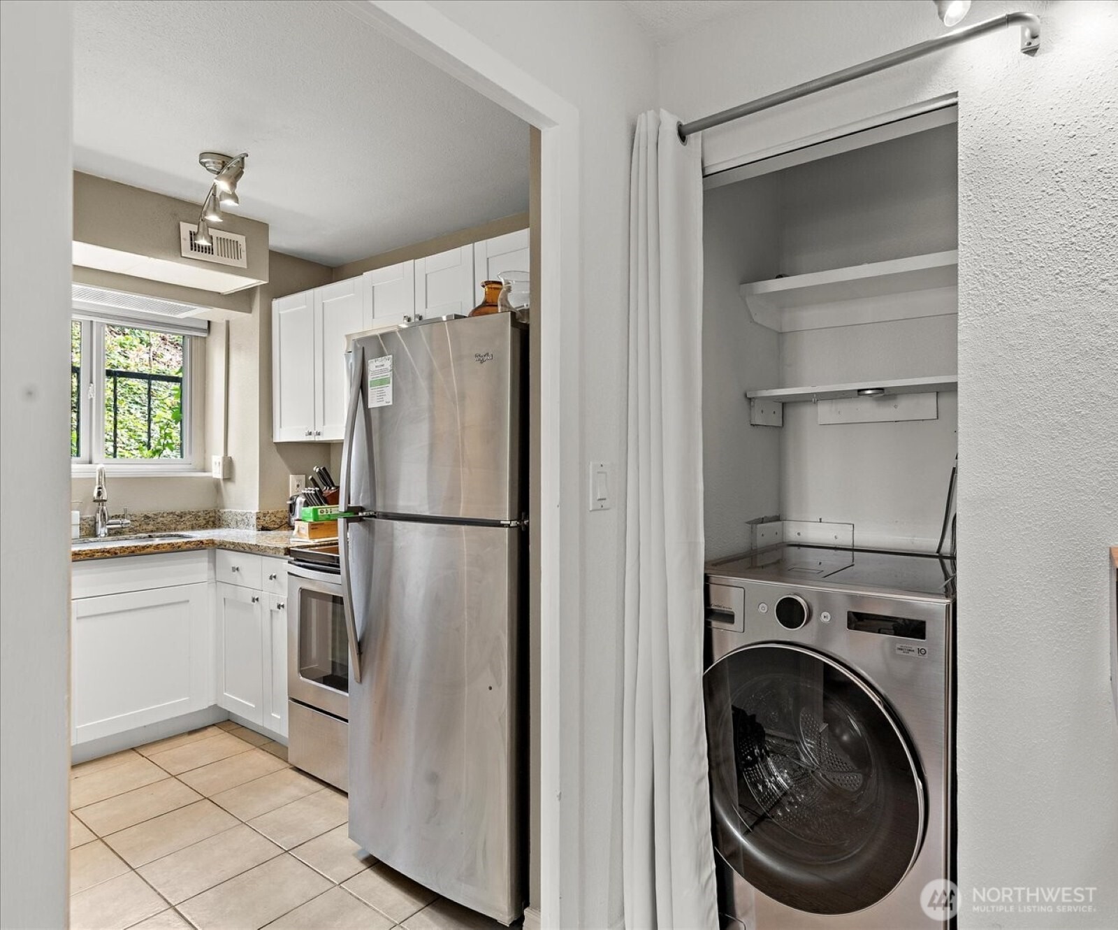 1400 Hubbell Place Unit: 512