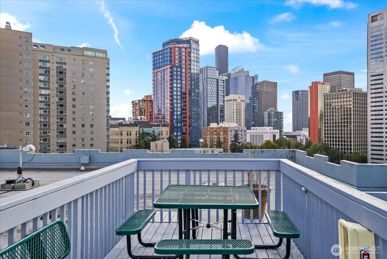 1400 Hubbell Place Unit: 512