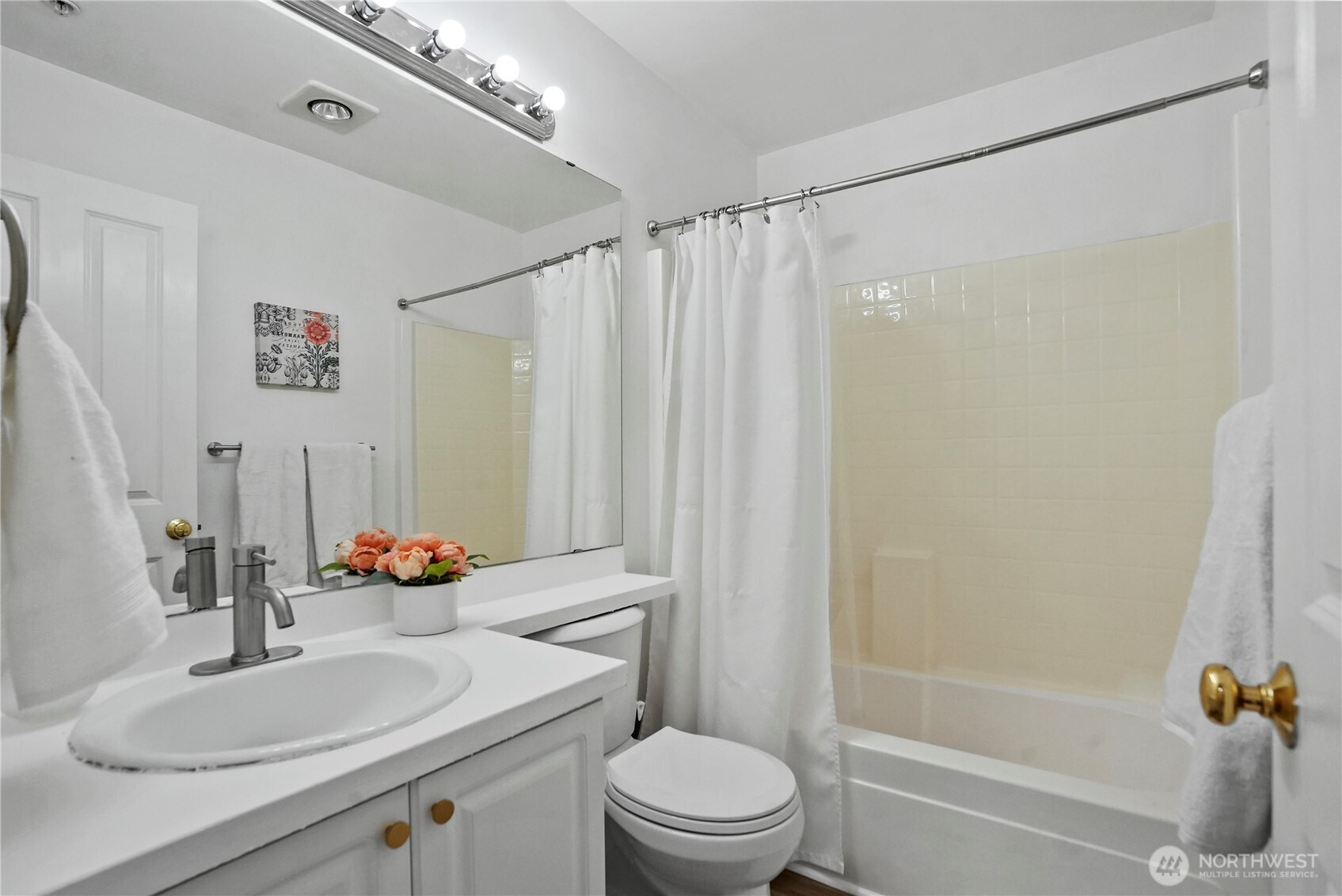 5916 S 232nd Court Unit: 3-2