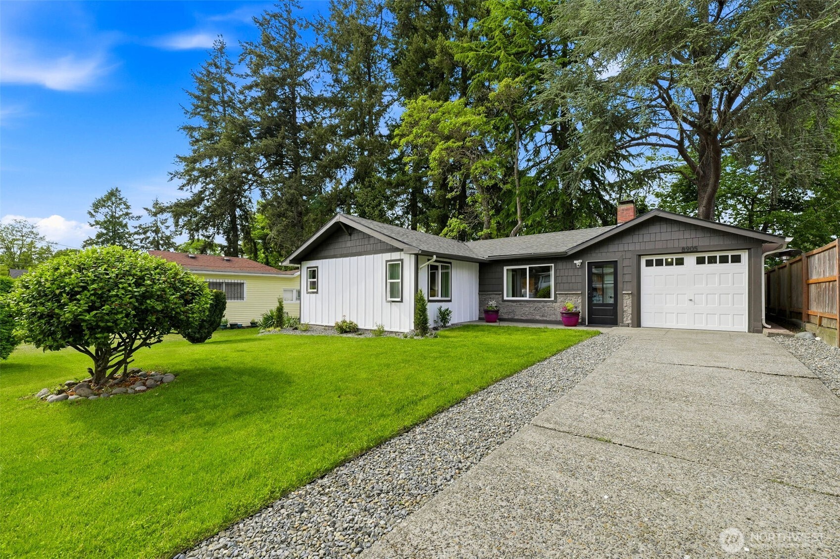 8905 Veterans Drive SW