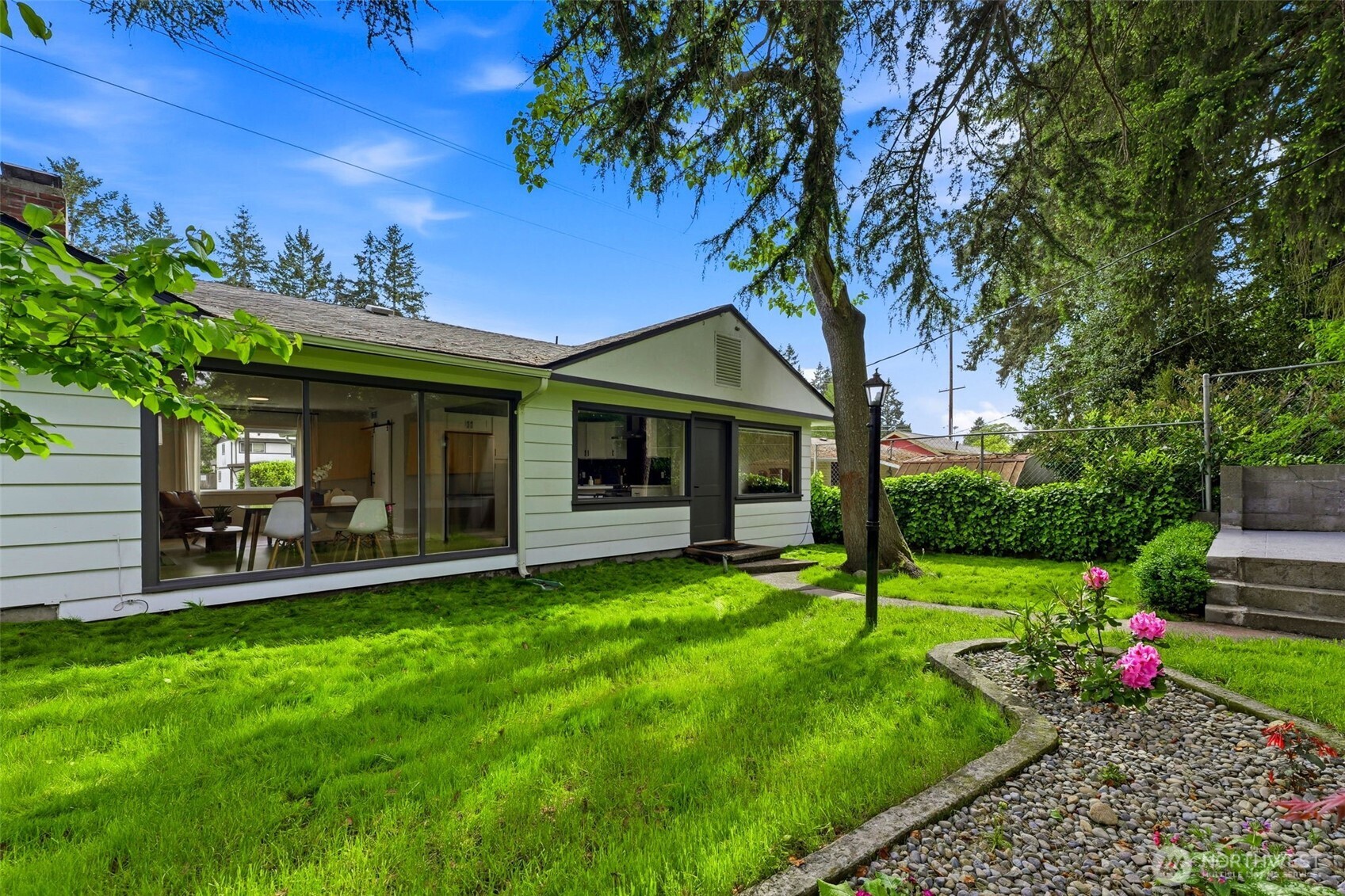 8905 Veterans Drive SW