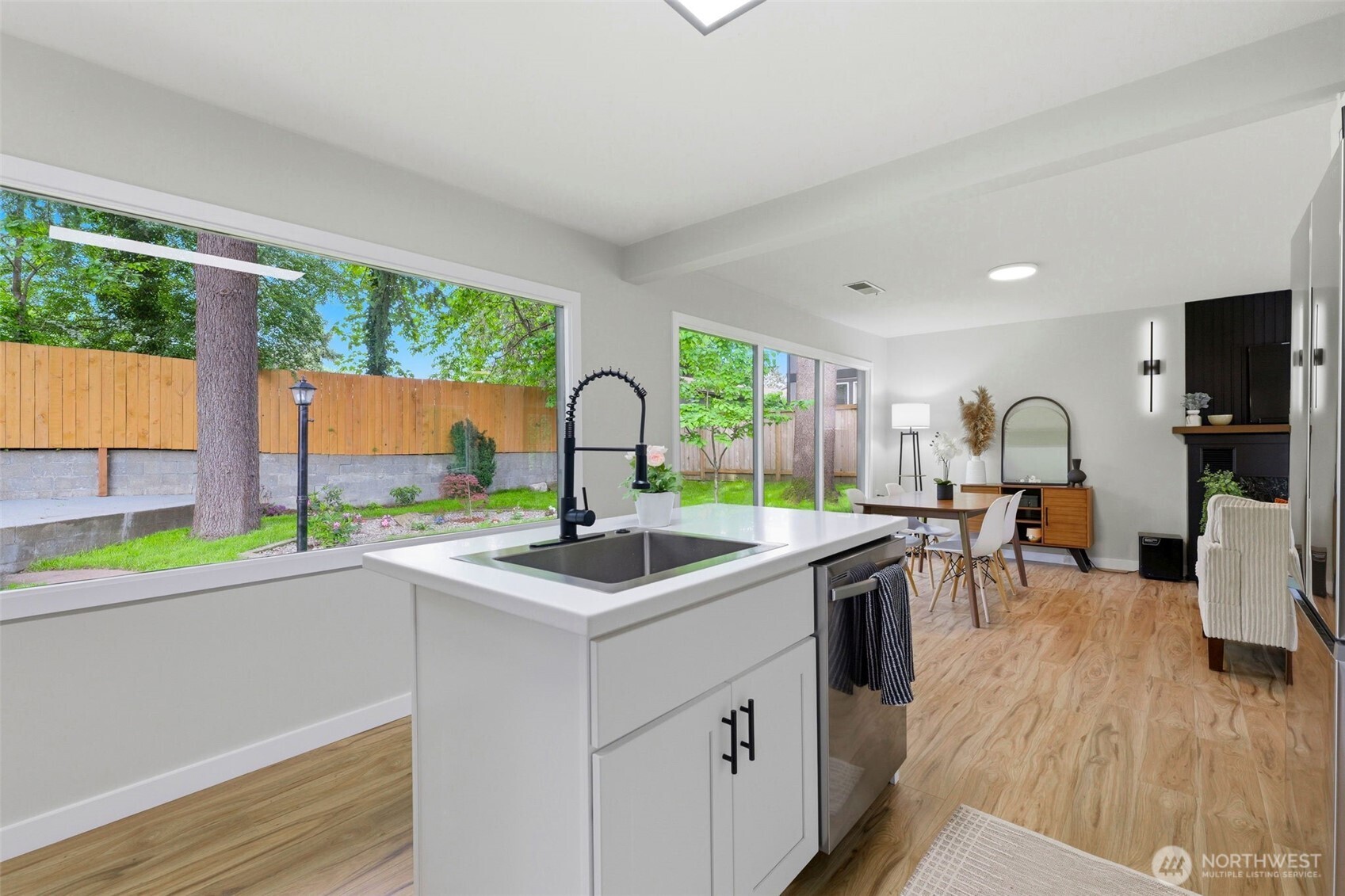 8905 Veterans Drive SW