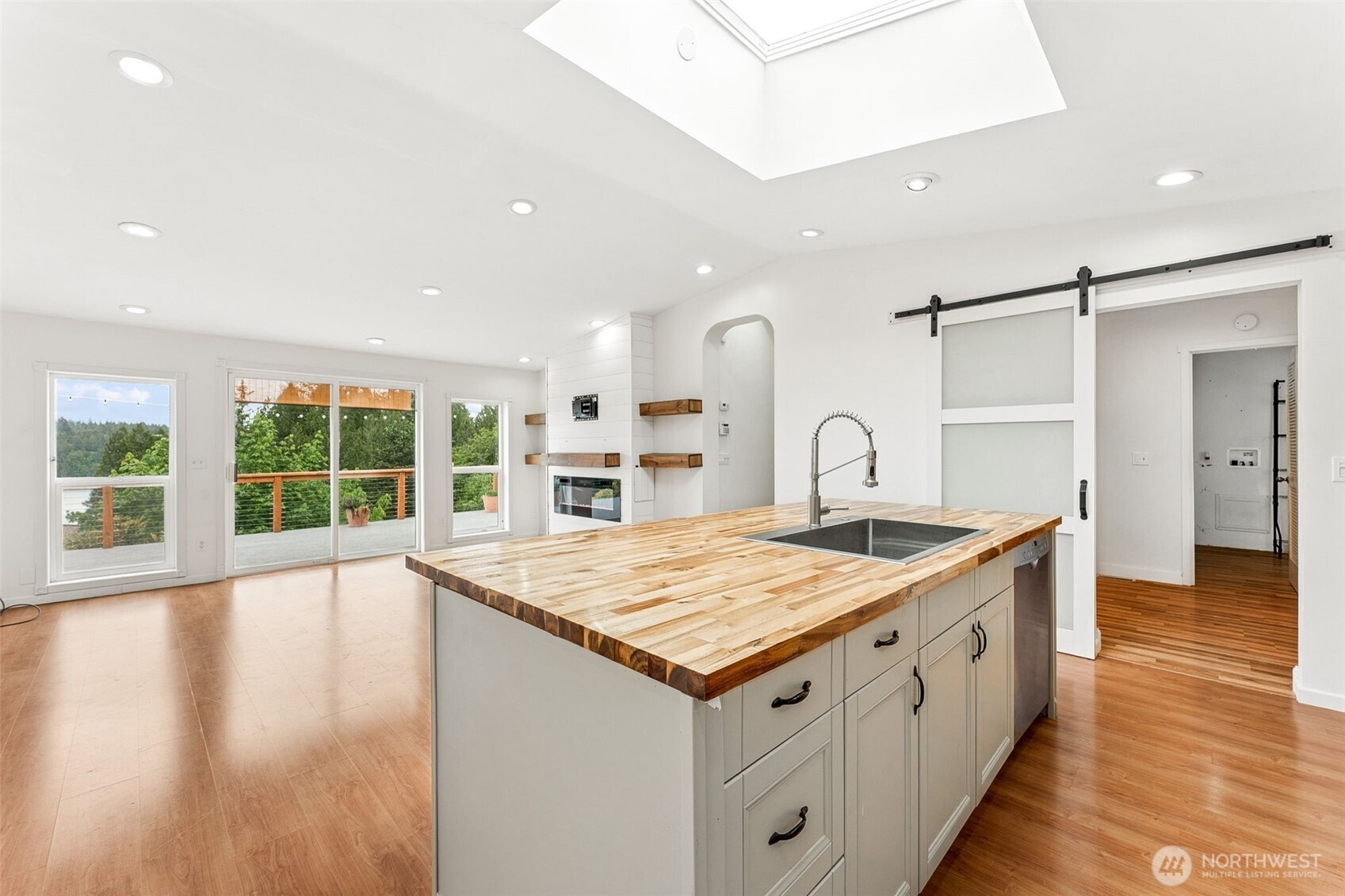 81 E Sea Breeze Drive