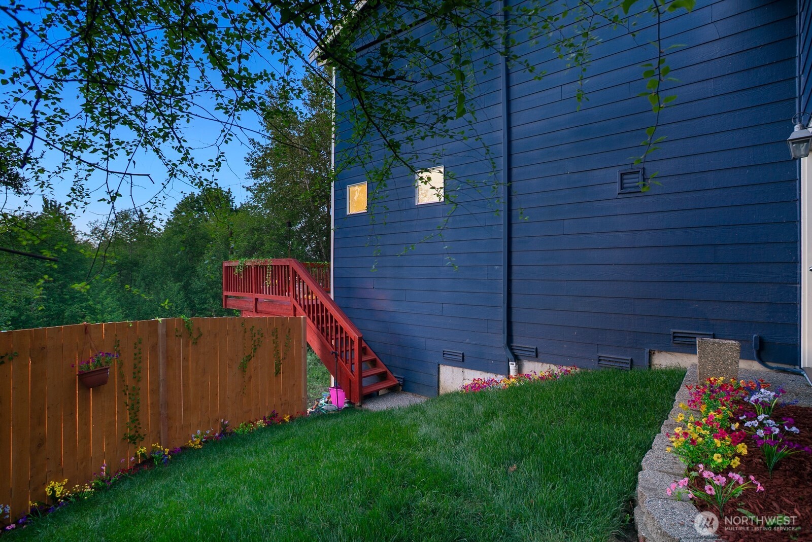 252 245th Place NE