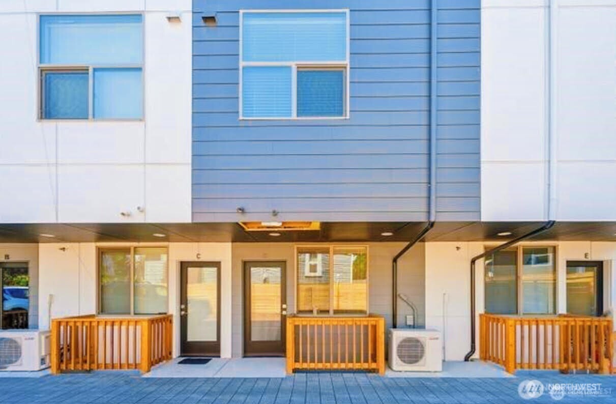 604 NW 77th Street Unit: D
