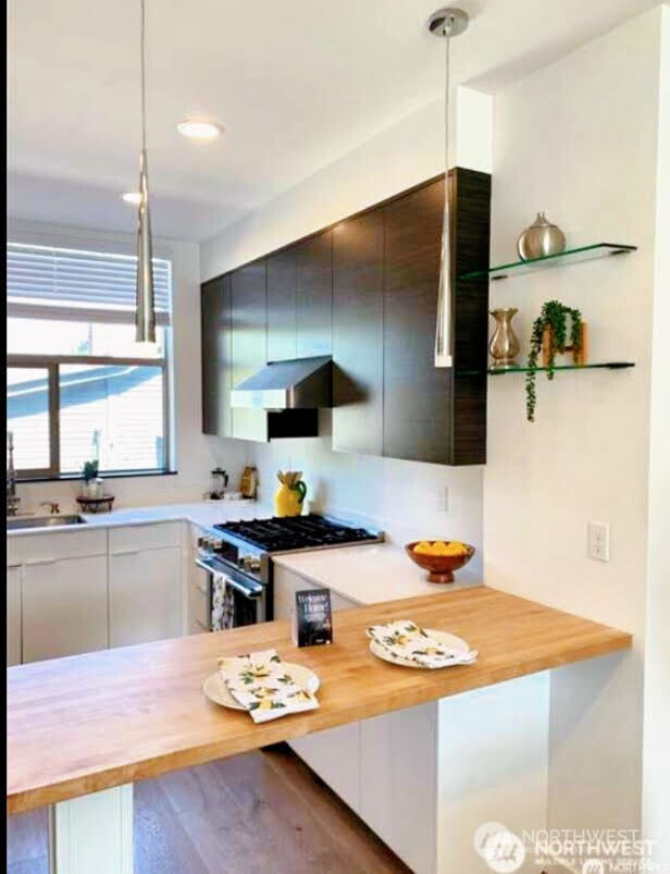 604 NW 77th Street Unit: D