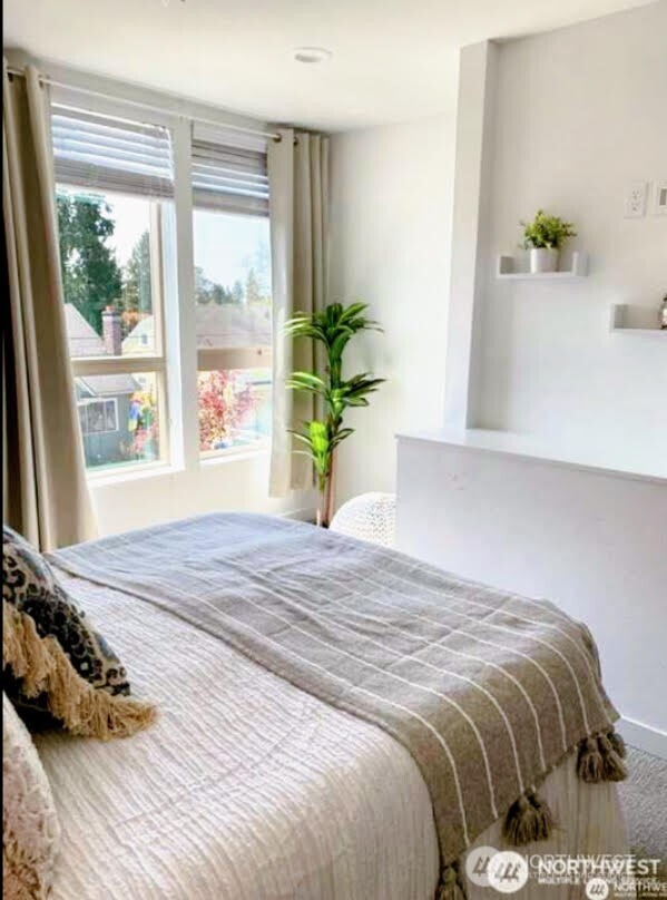 604 NW 77th Street Unit: D