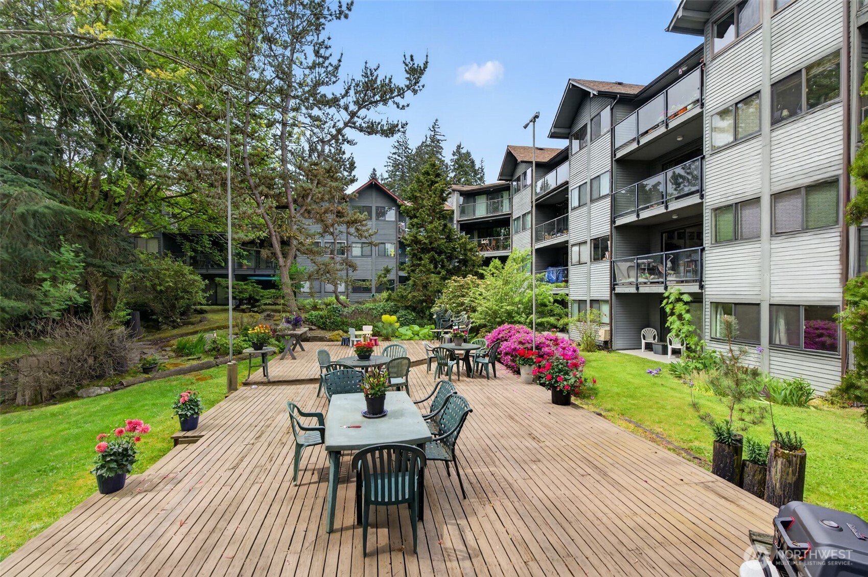 19428 Aurora Avenue N Unit: 131