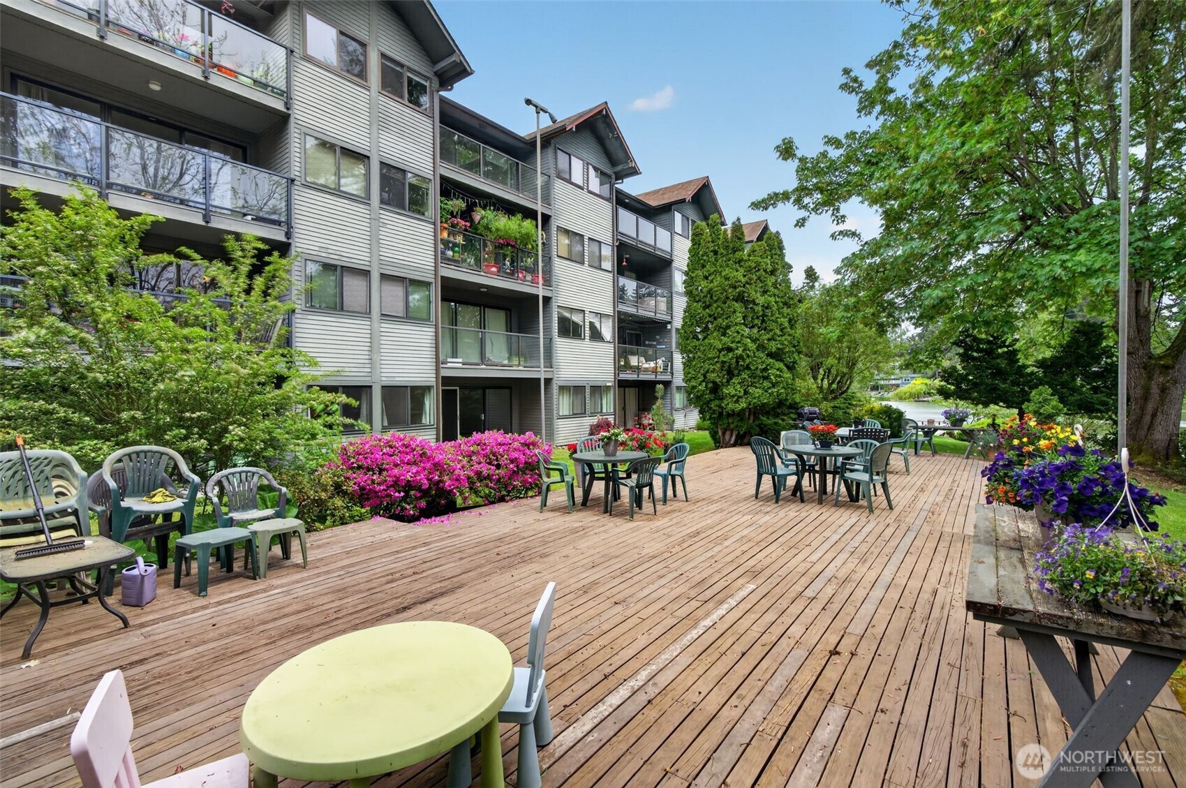 19428 Aurora Avenue N Unit: 131