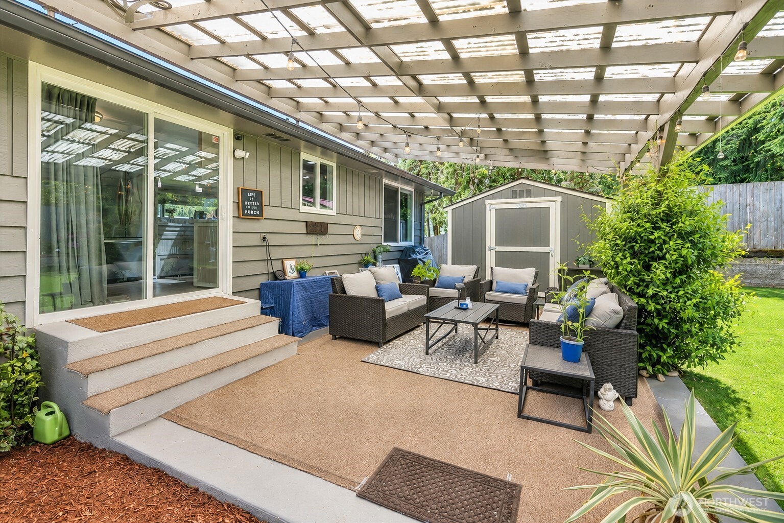 829 Maplewood Avenue
