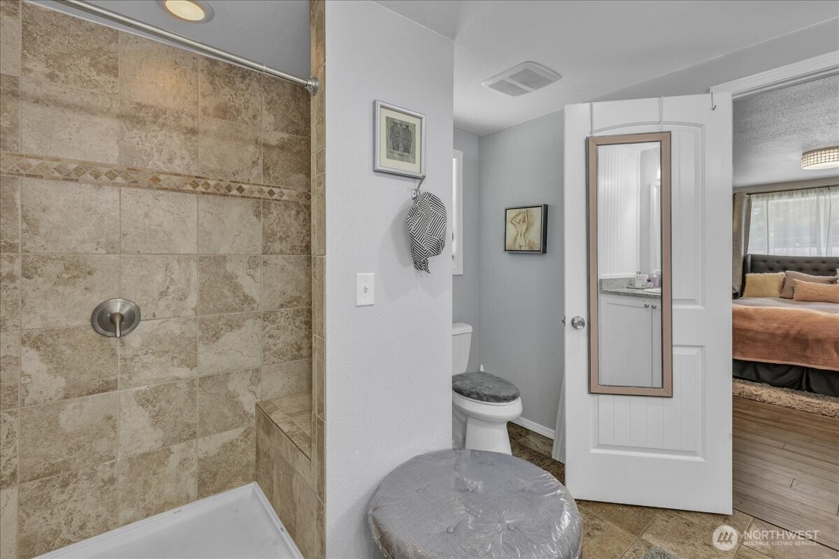 829 Maplewood Avenue