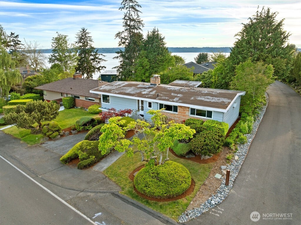 10851 Marine View Drive