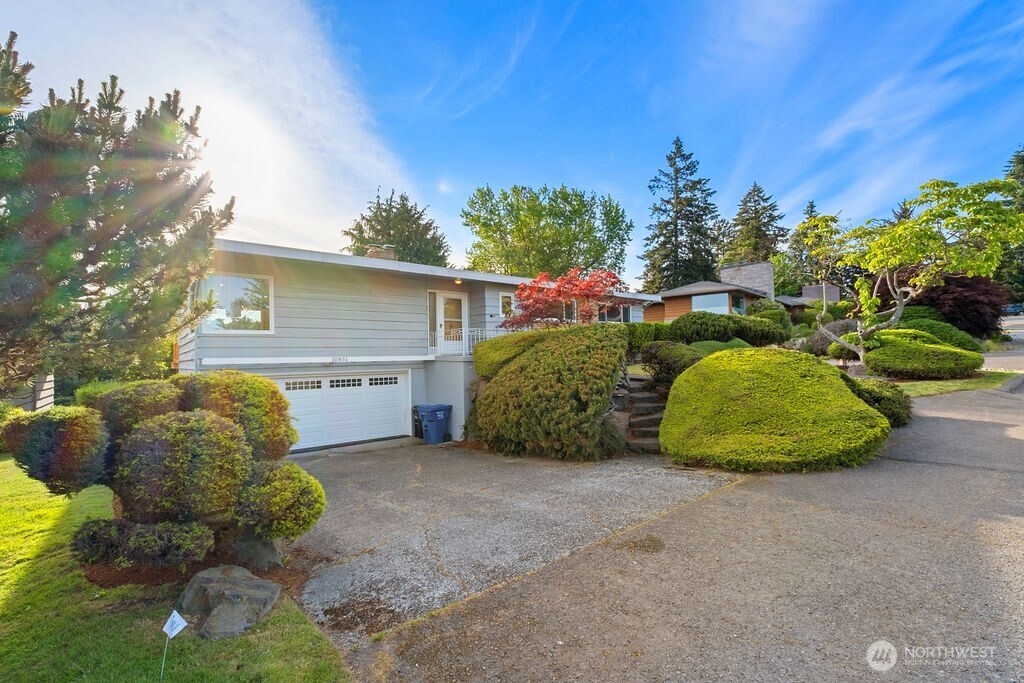 10851 Marine View Drive