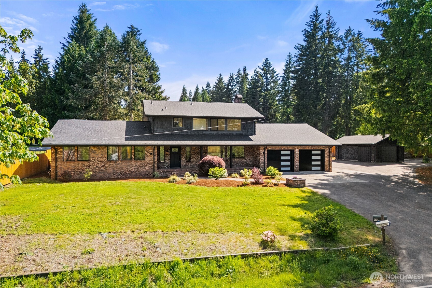 3813 27th Avenue SE