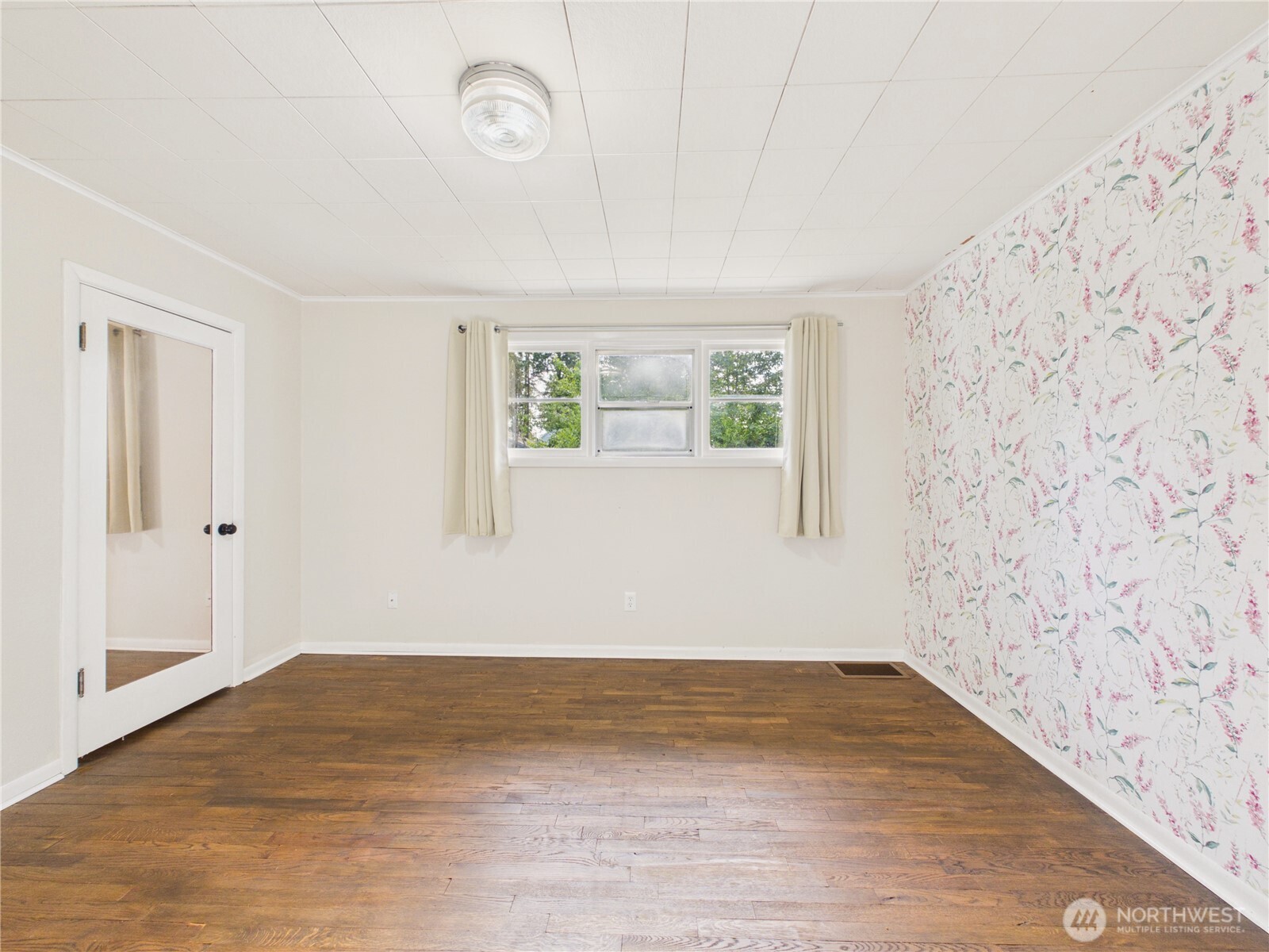 6351 Lake Avenue SW