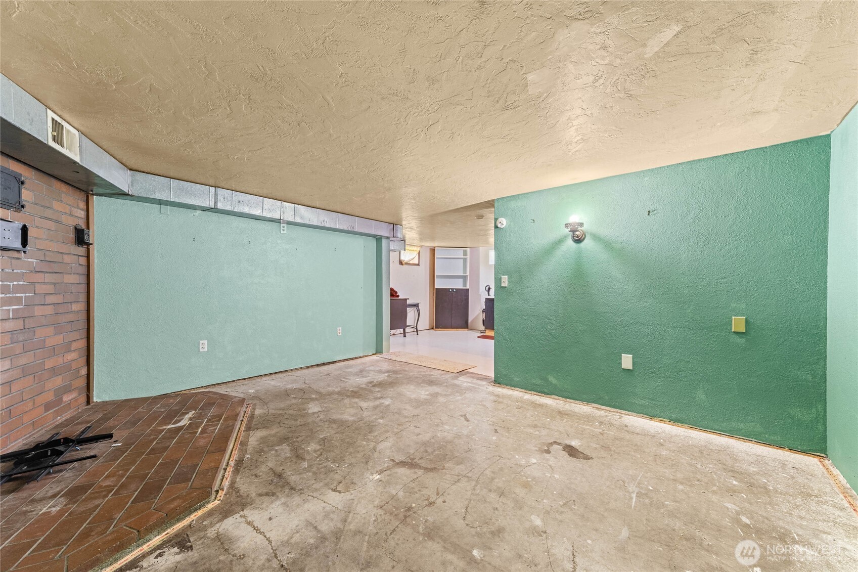 306 E I Street