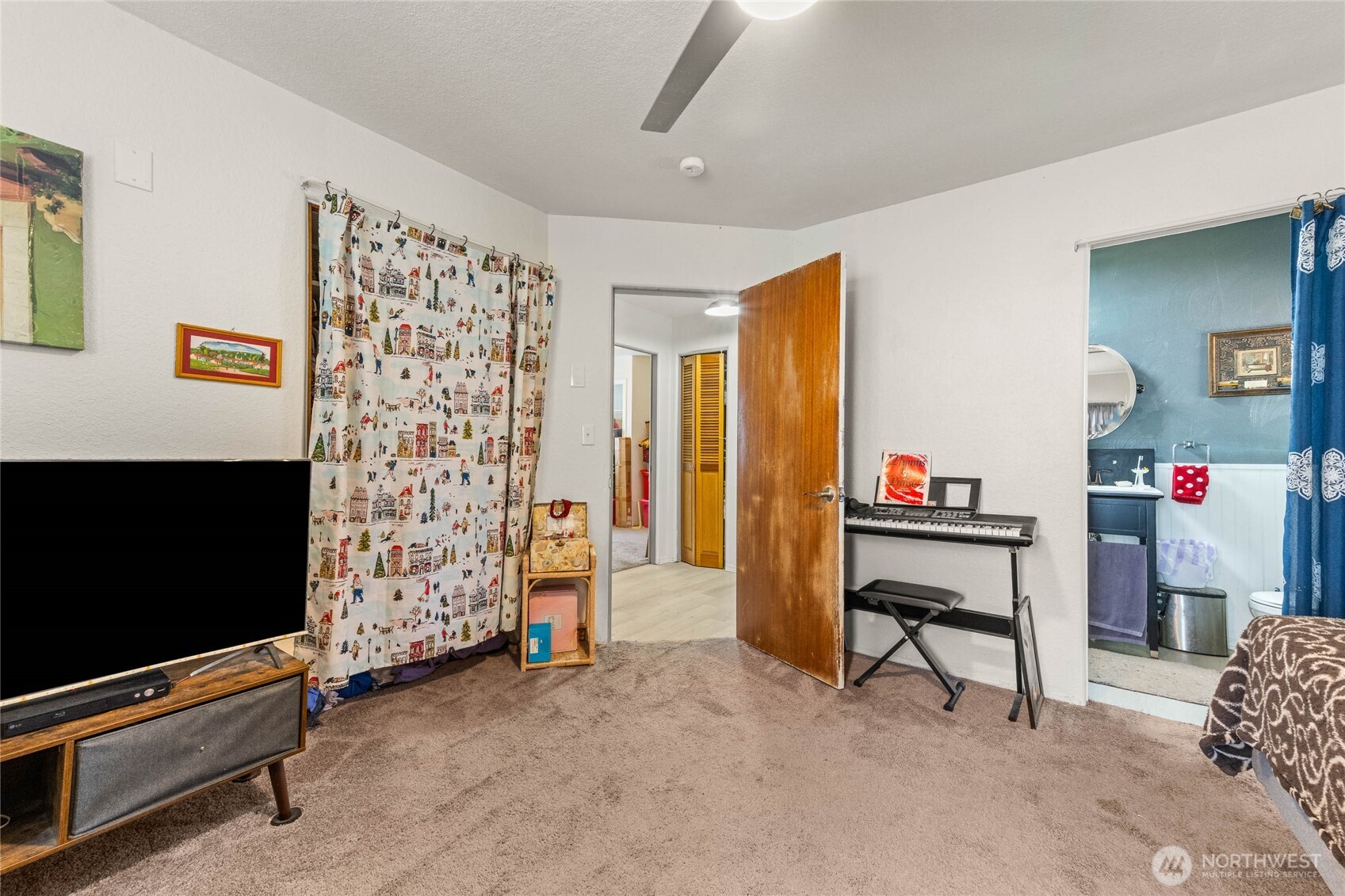 306 E I Street