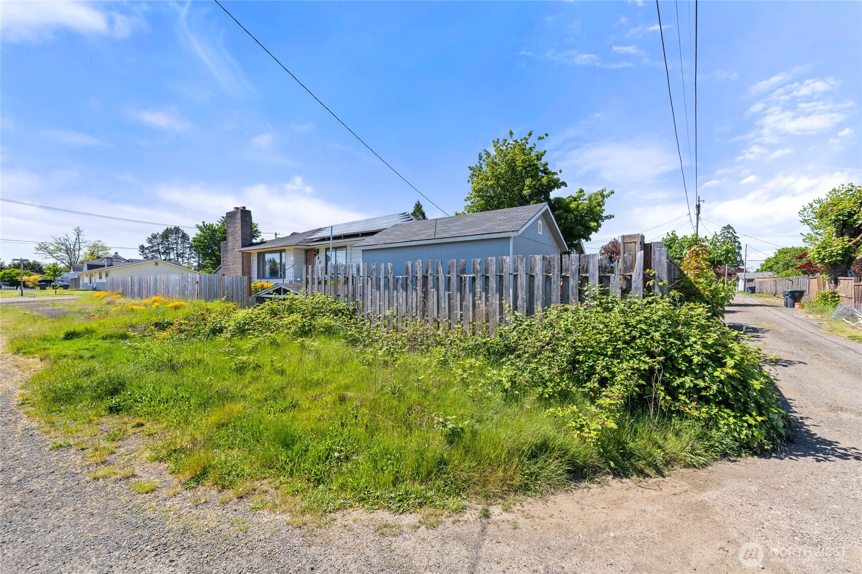 306 E I Street