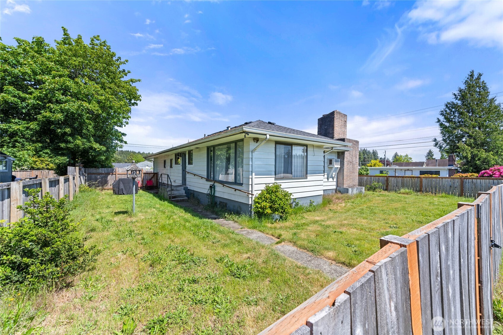 306 E I Street