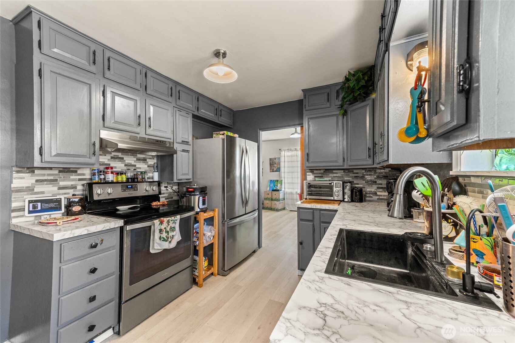 306 E I Street