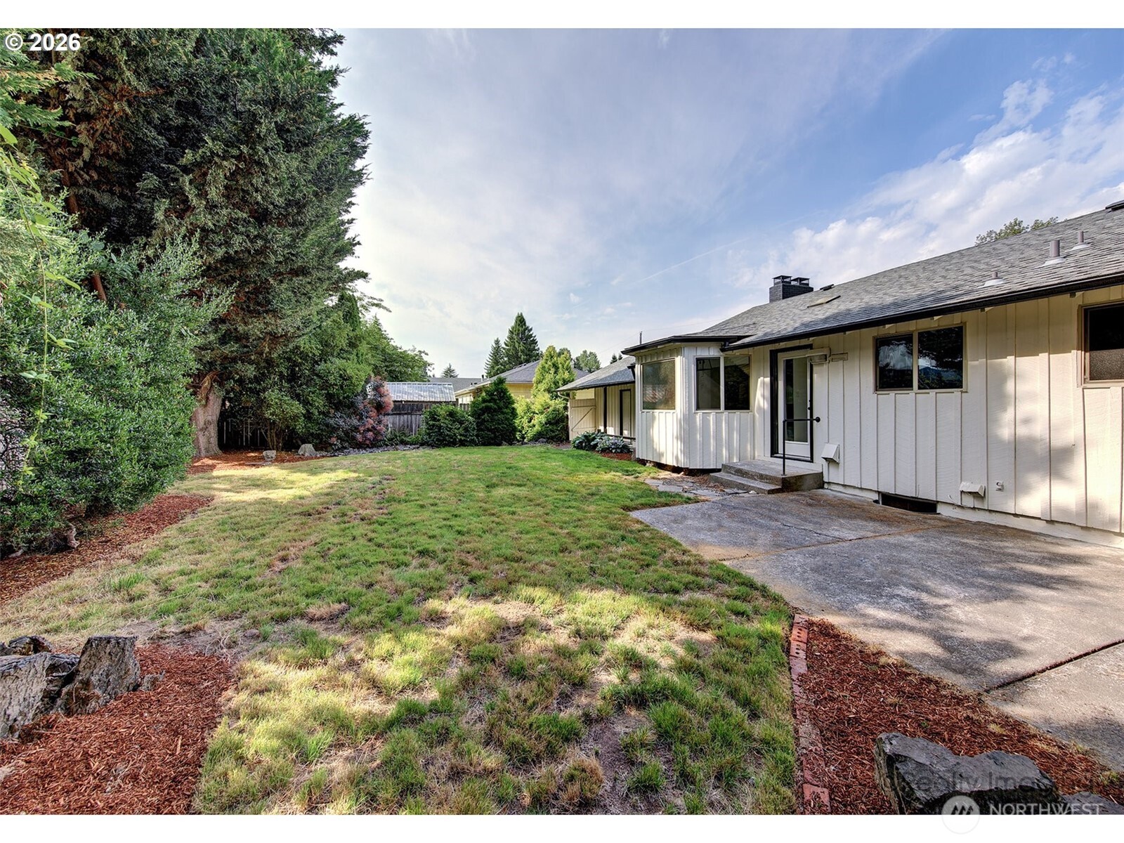 1060 Cowlitz View Court NW