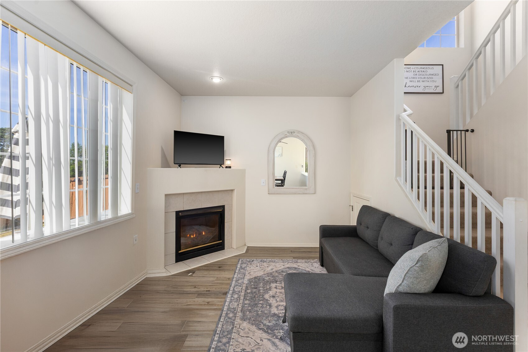 8305 Sweetbrier Loop SE