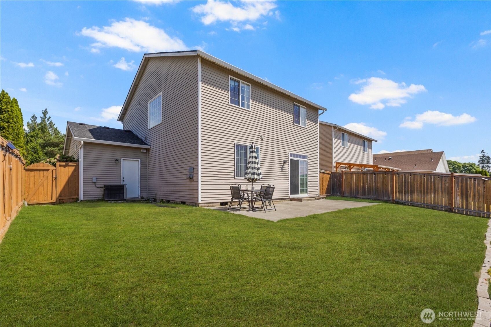 8305 Sweetbrier Loop SE