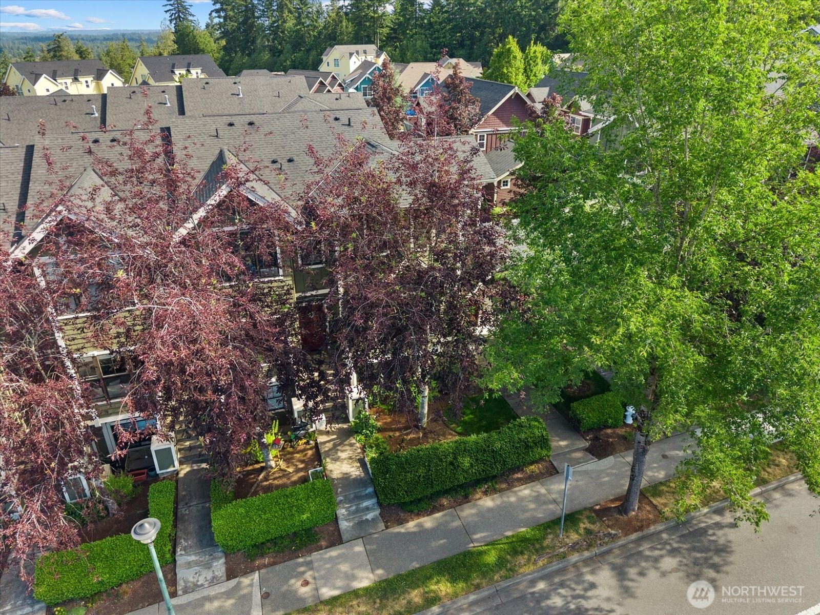 1867 NE Kenyon Court