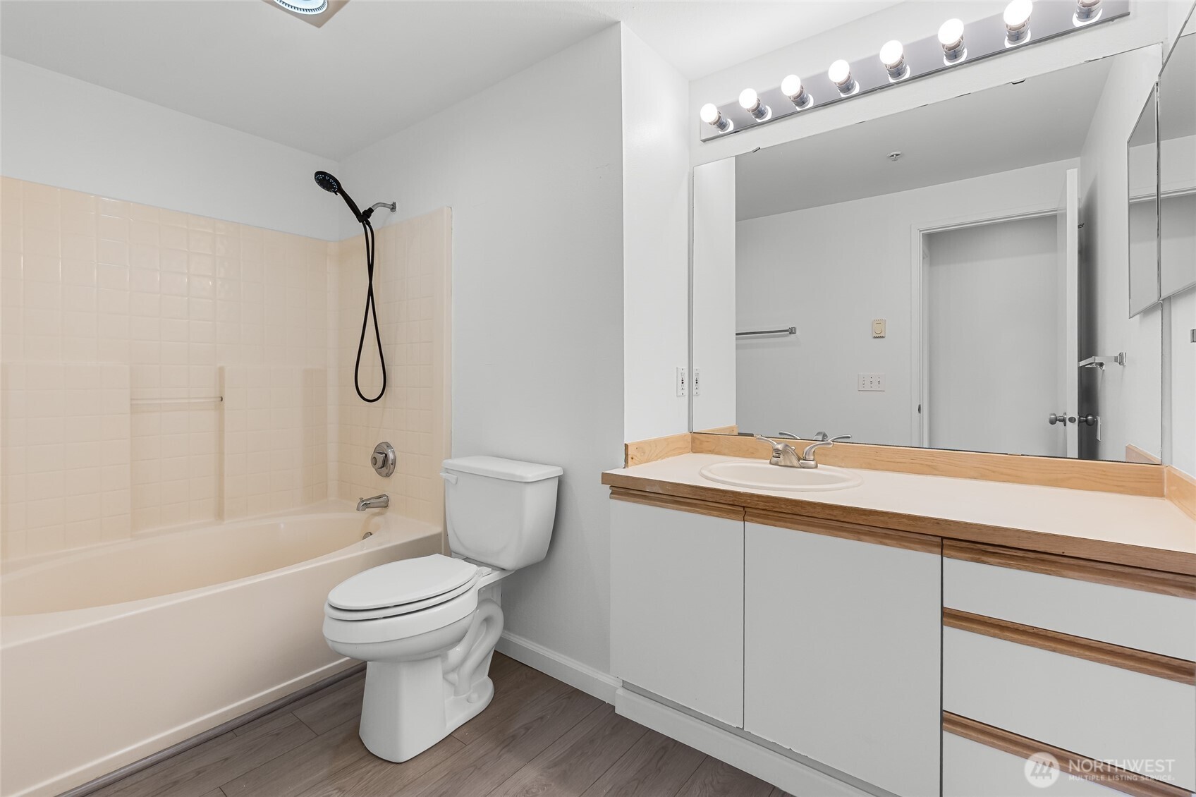 23606 55th Avenue S Unit: 11-03