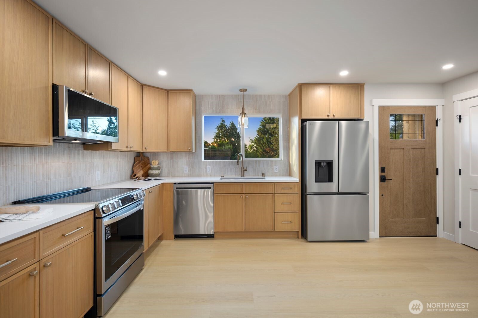 3209 NE 98th Street