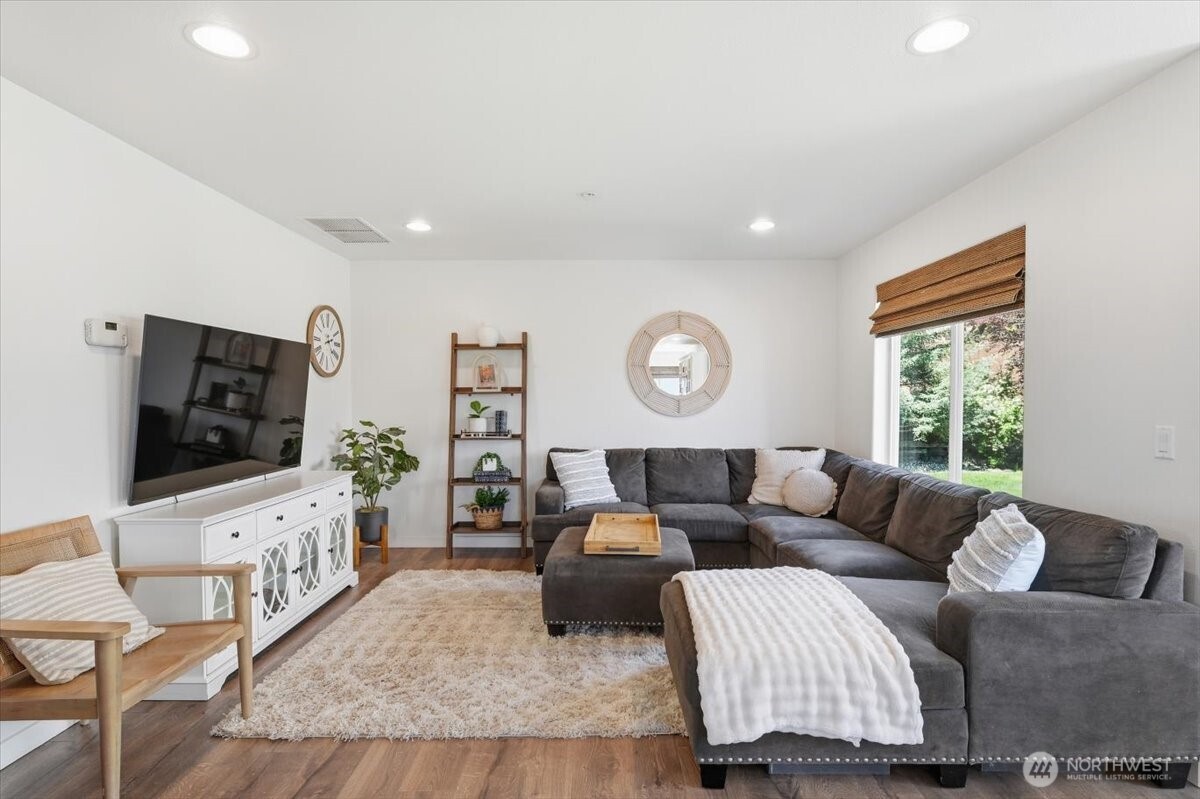 1255 Wheatridge Drive