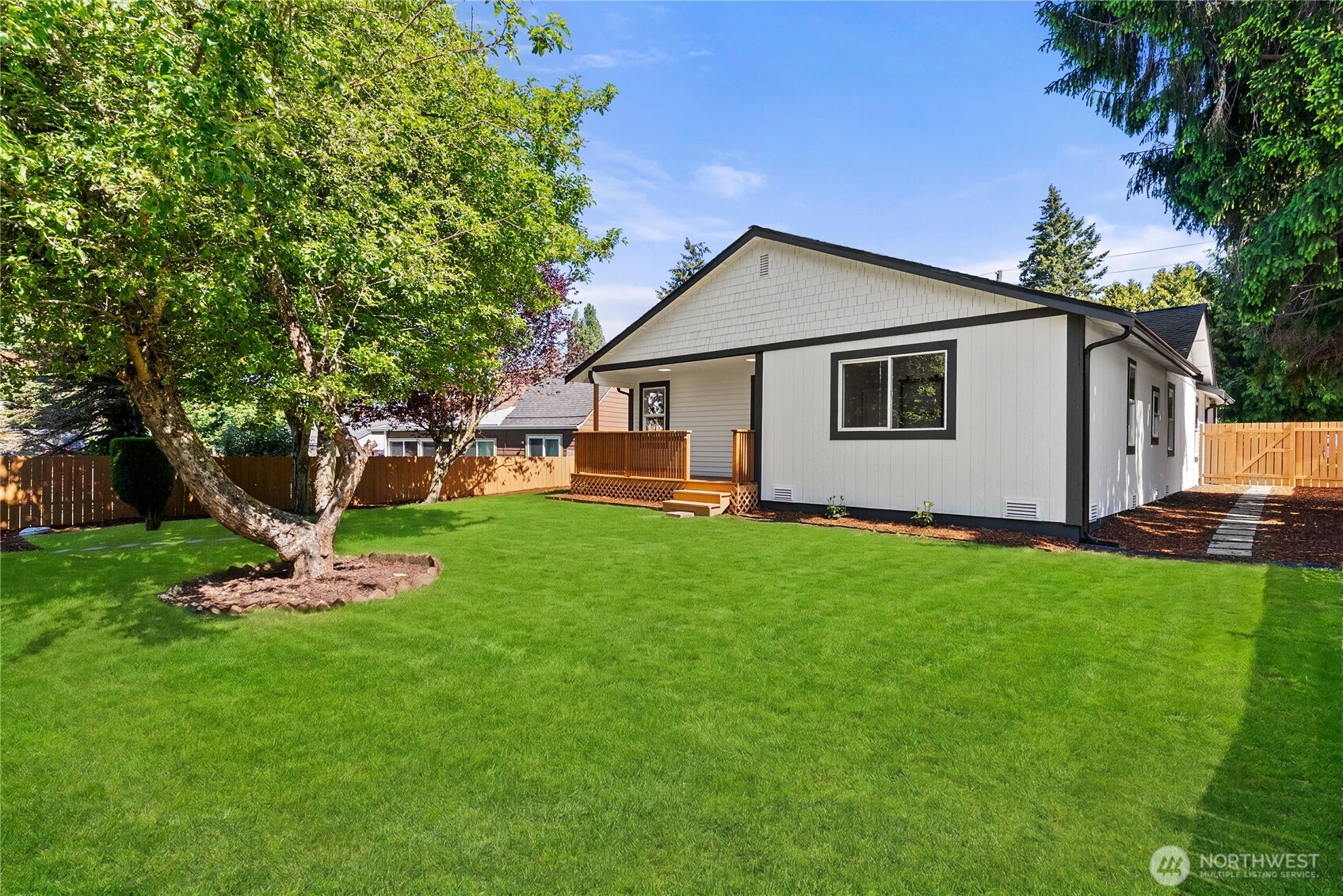 7435 S 118th Place