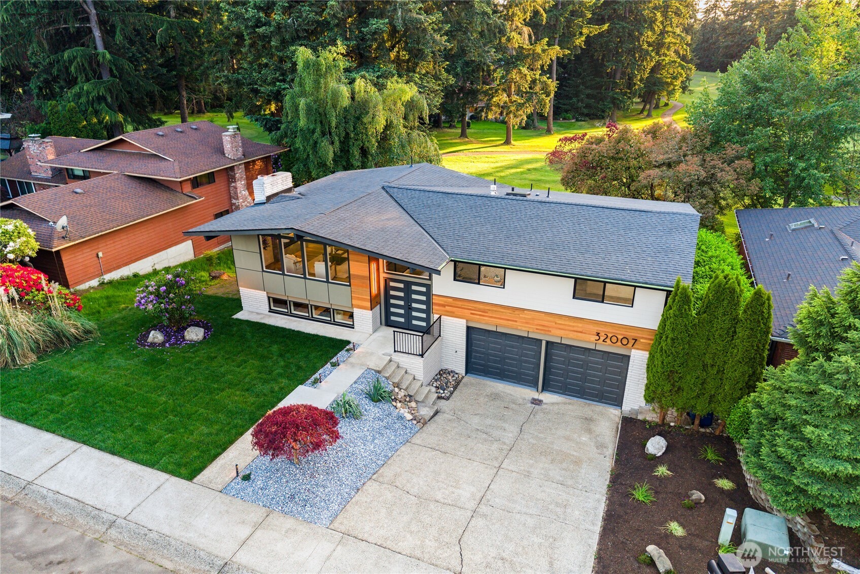 32007 28th Avenue SW