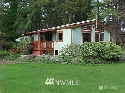 90 NE Evergreen Drive