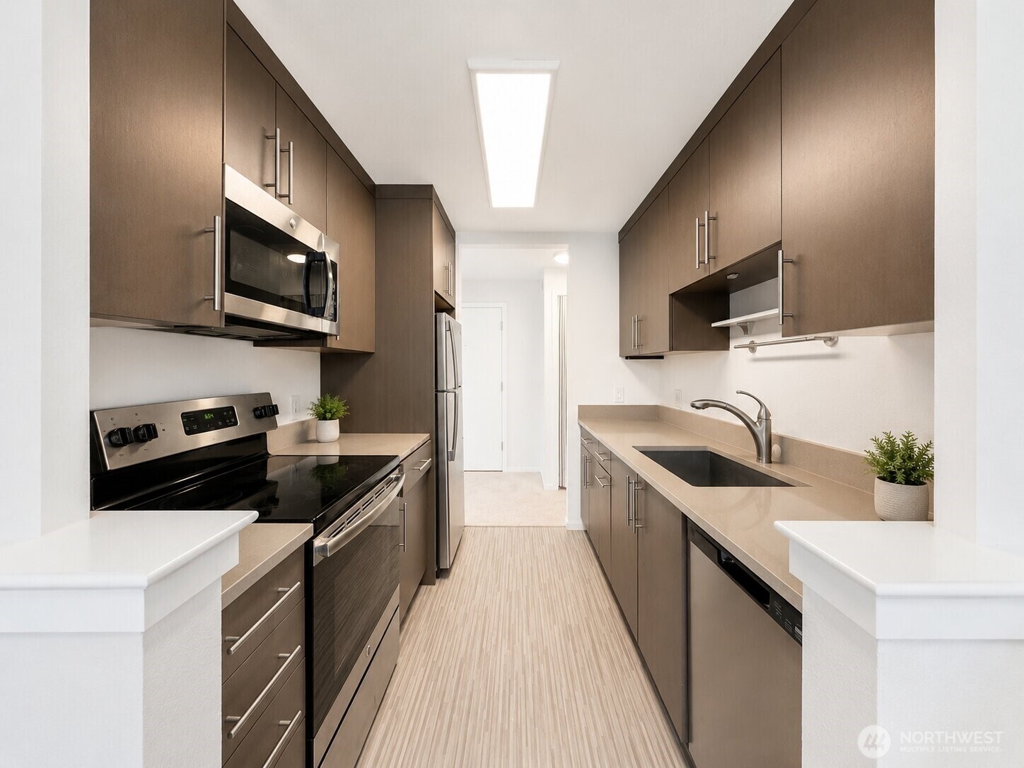 811 126th Place NE Unit: A204