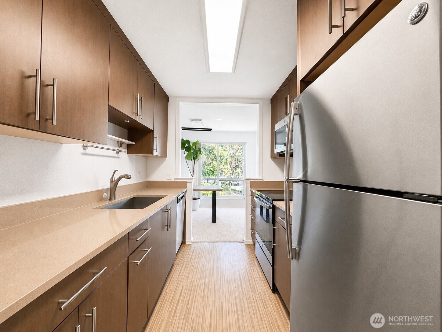 811 126th Place NE Unit: A204