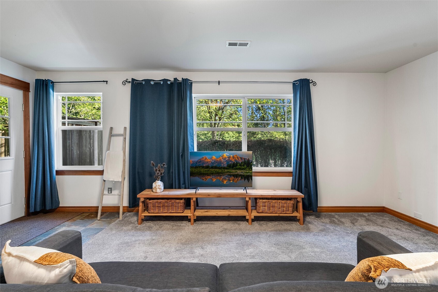 13777 Fir Drive SE