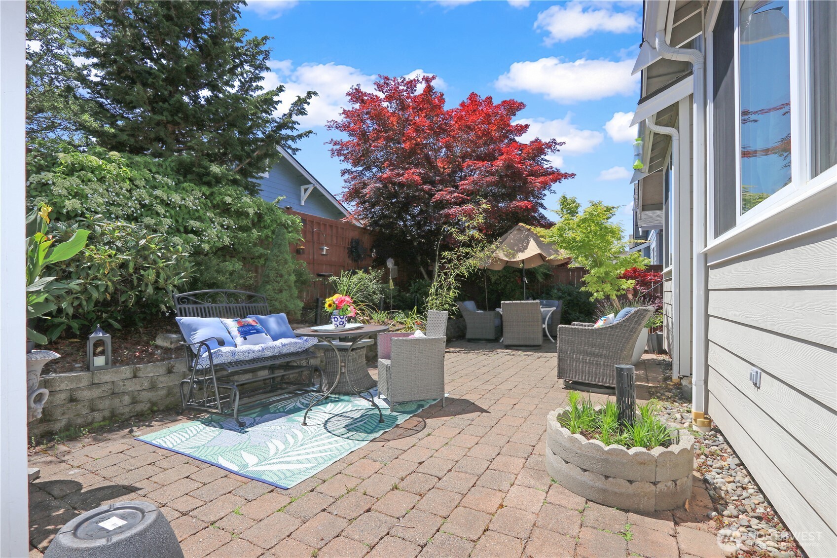 8542 Bainbridge Loop NE