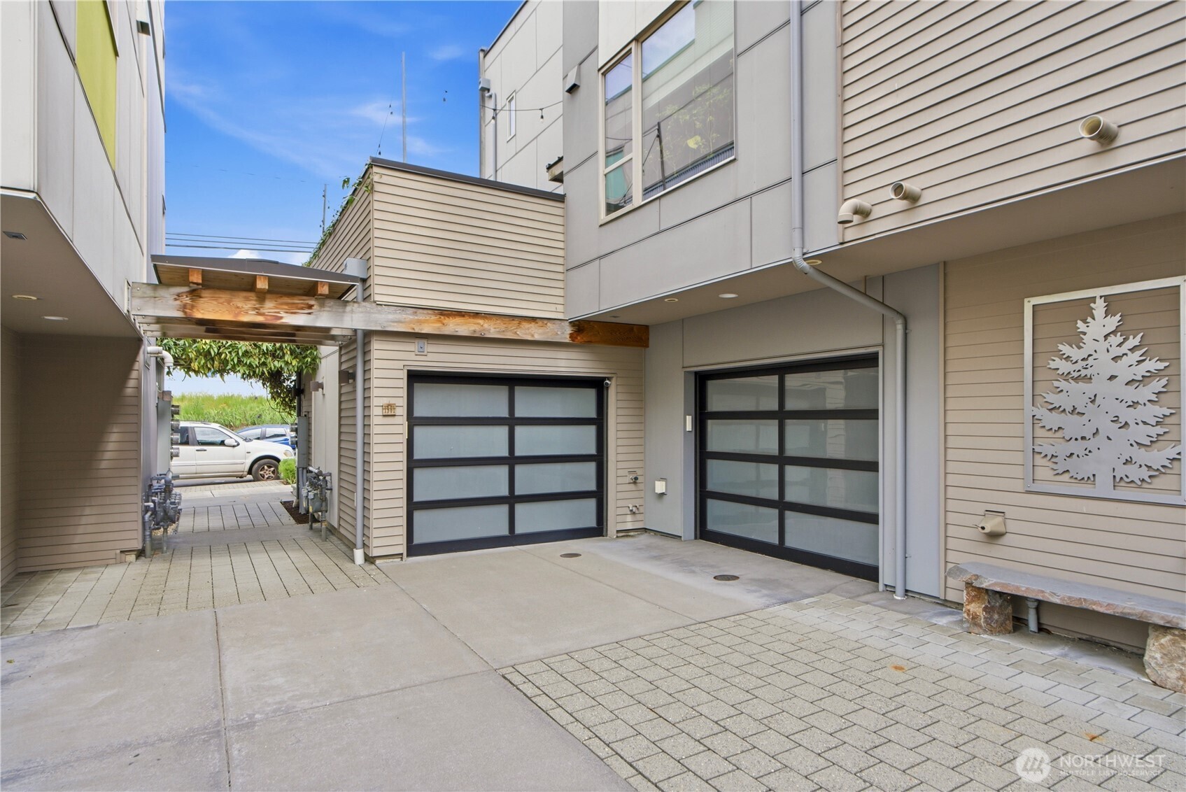 1901 25th Avenue S