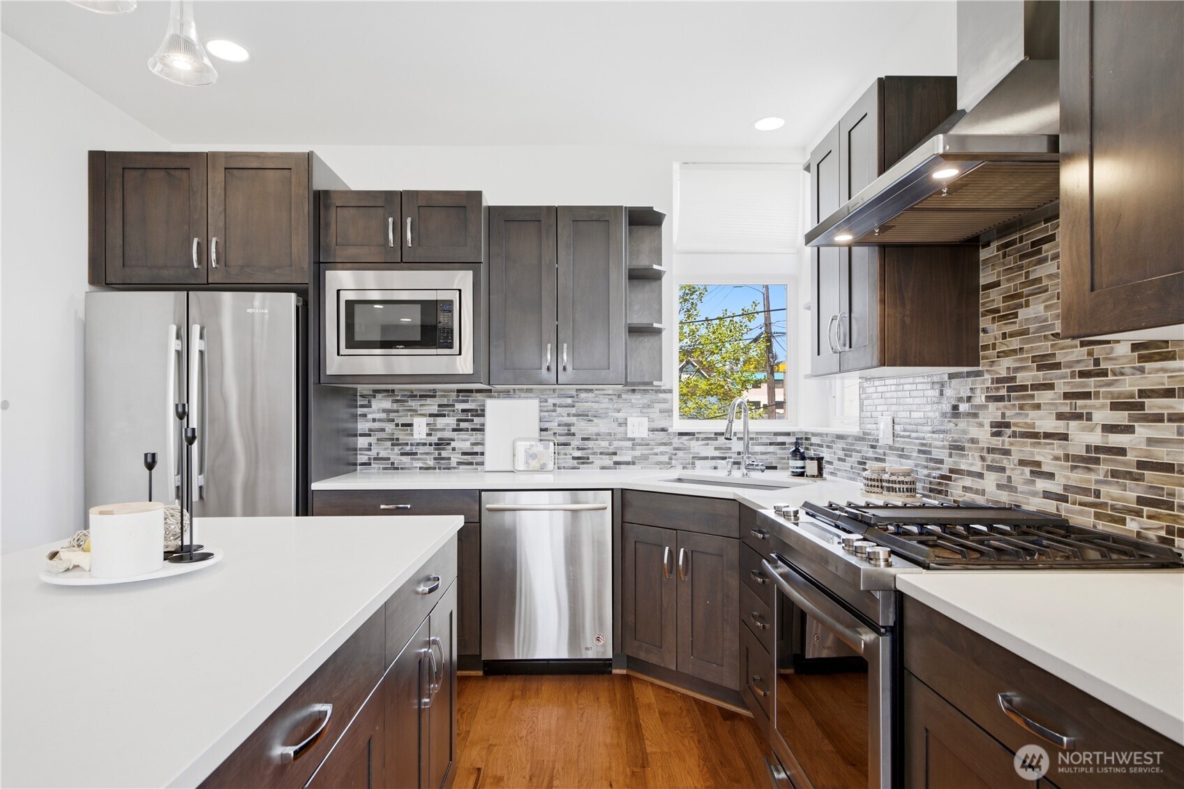 4106 Linden Avenue N Unit: B