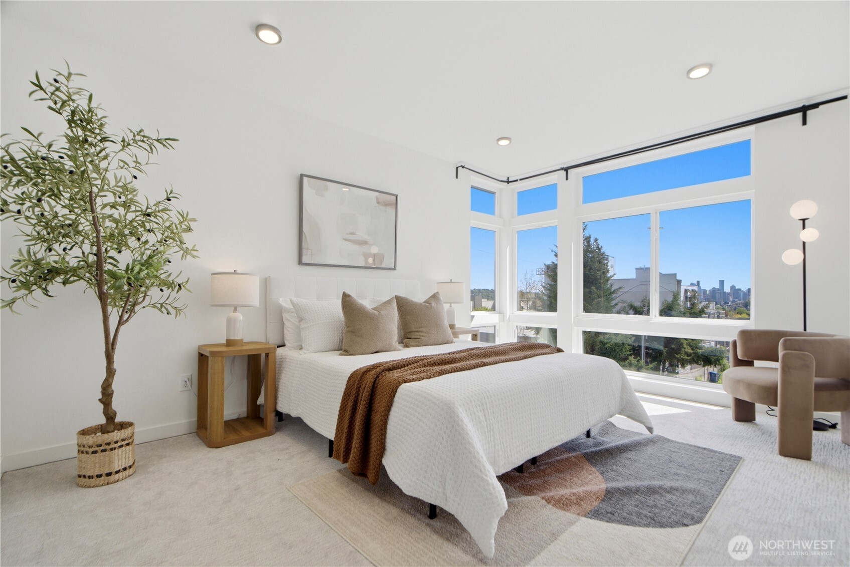 4106 Linden Avenue N Unit: B