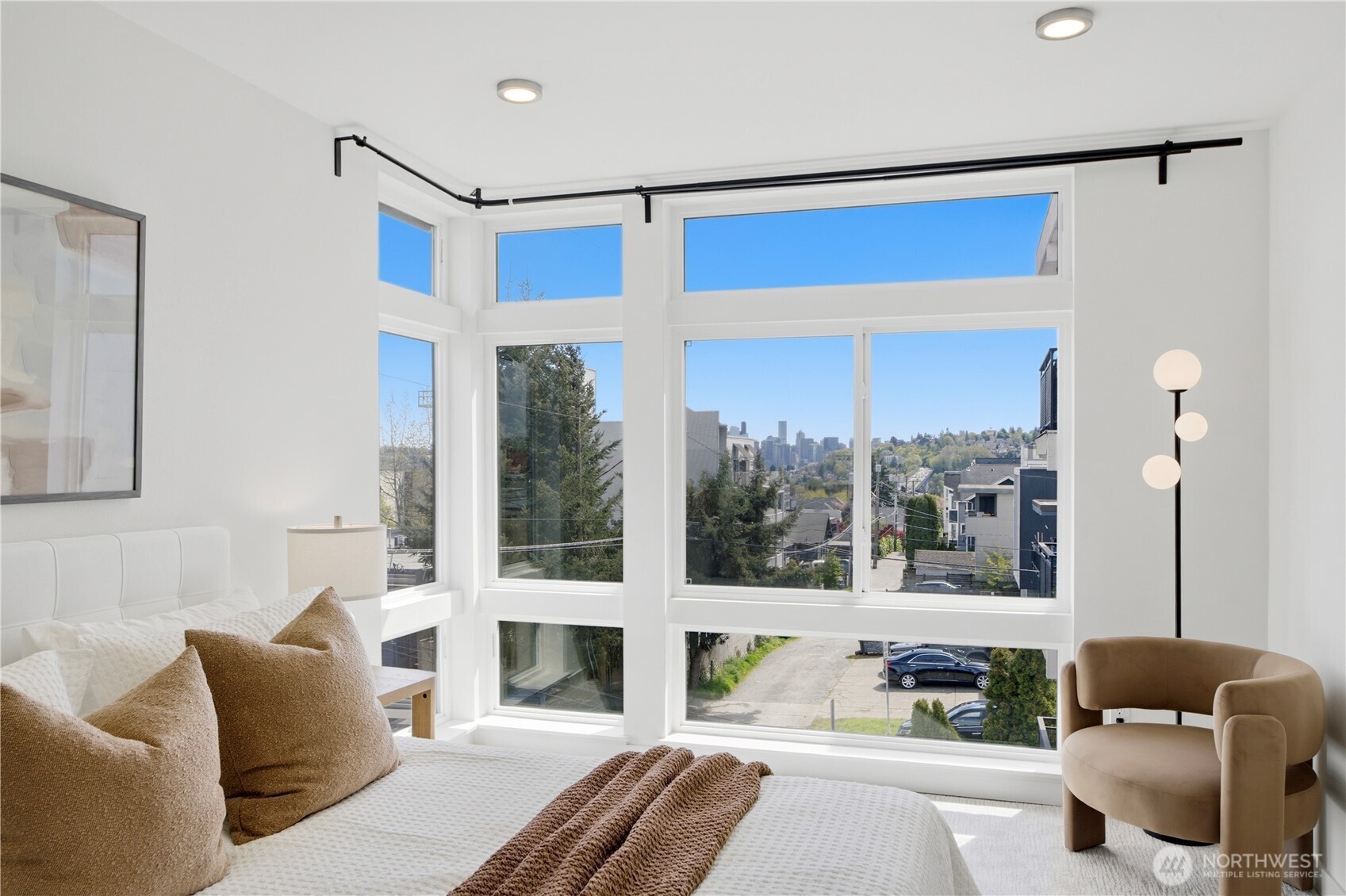 4106 Linden Avenue N Unit: B