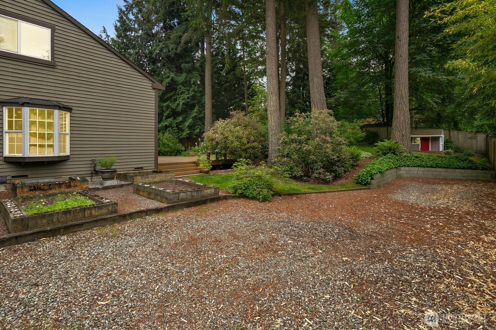 7825 NE 140th Place