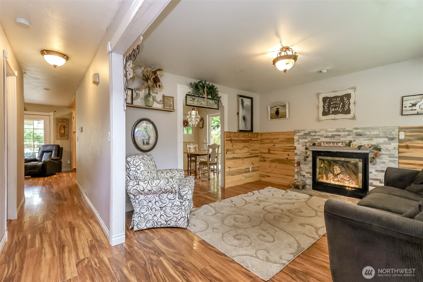 12111 213th Avenue Ct E