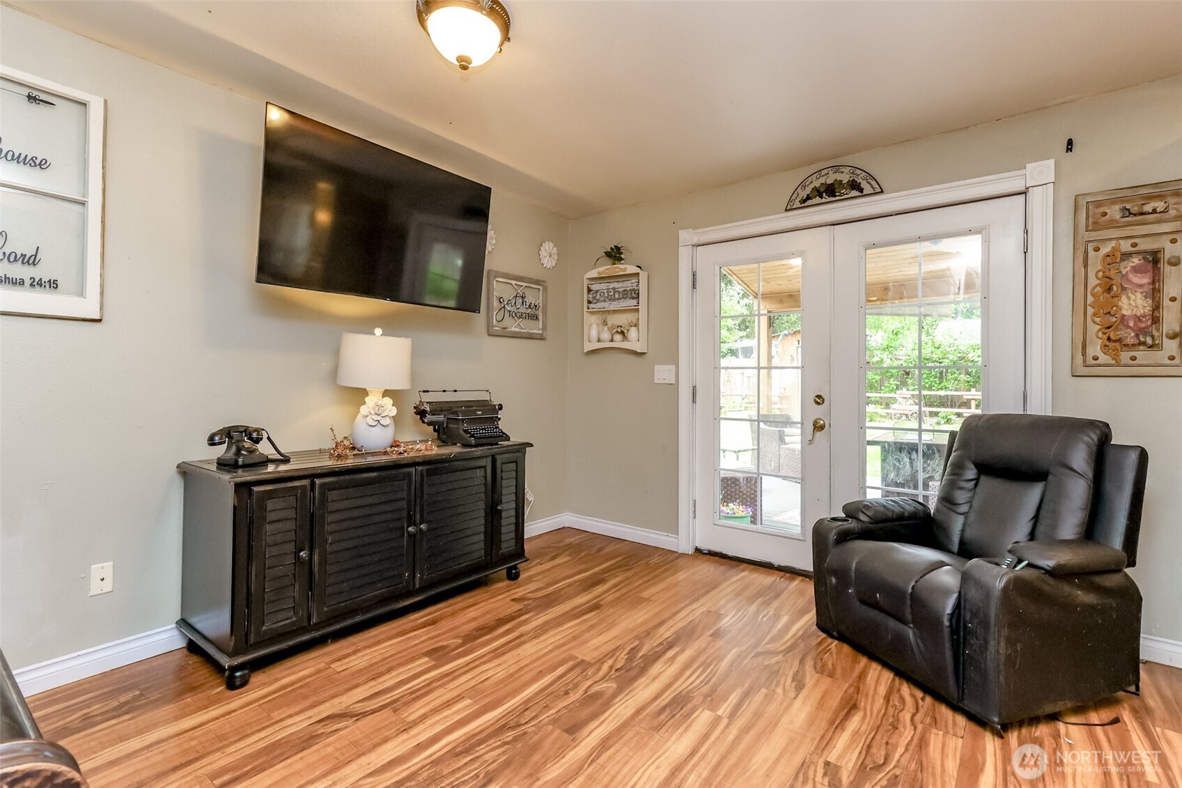 12111 213th Avenue Ct E