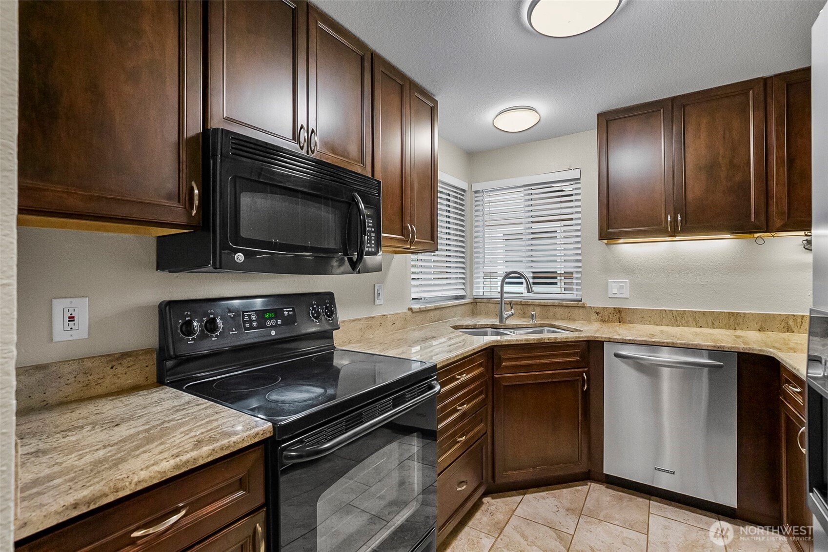 2114 186th Place SE