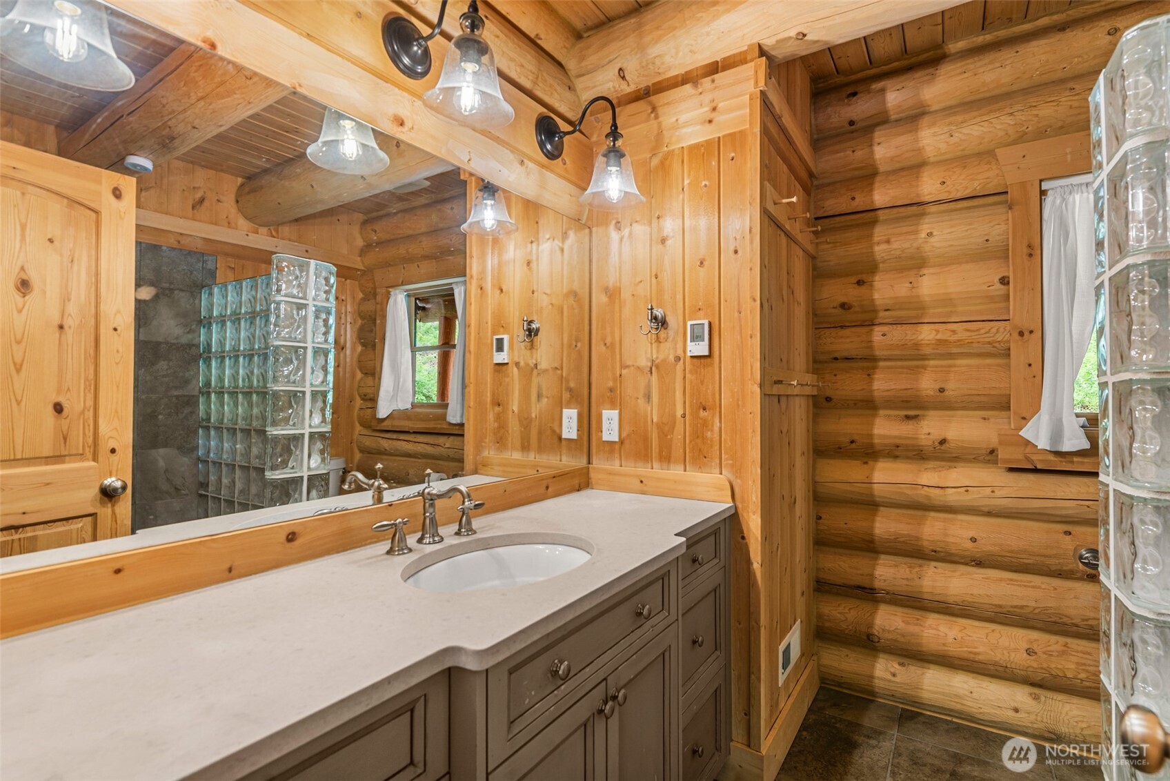 3888 Camas Creek Rd